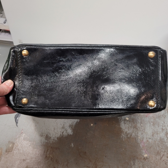 Yves Saint Laurent YSL Tote Bag Y-Mail Patent Leather Black also RARE keyring - Picture 6 of 16